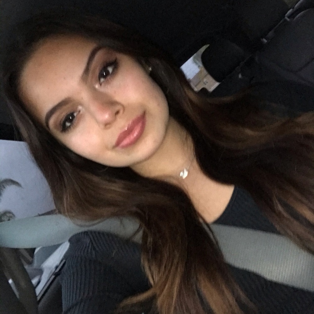 Meet your Posher, Sabrina